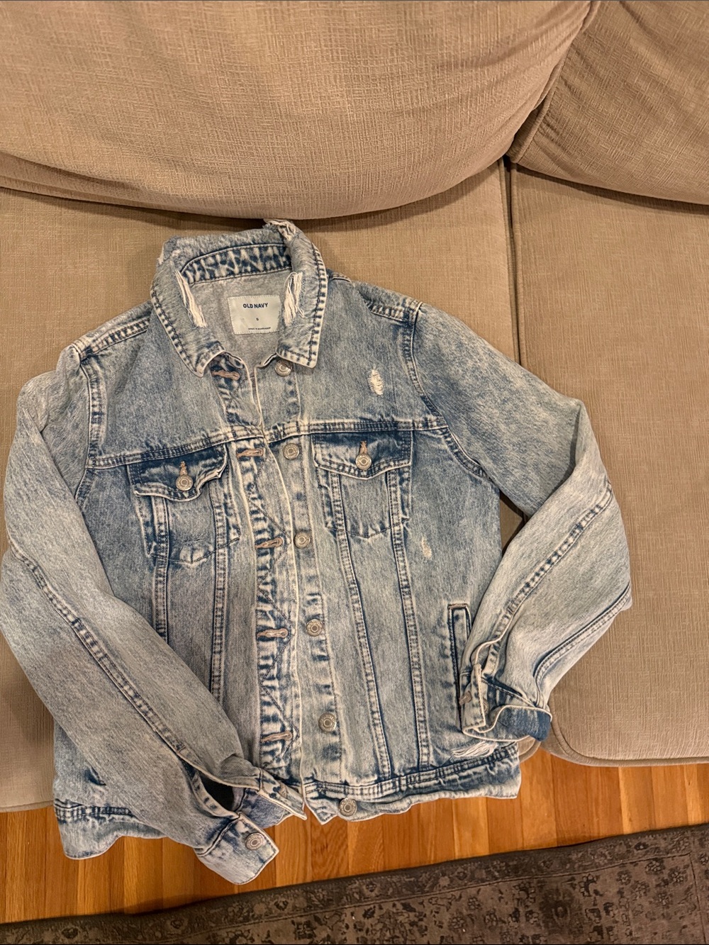 Old Navy Women’s Distressed Denim Jacket